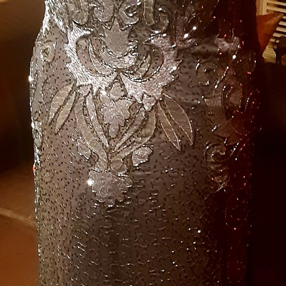 Gorgeous beaded gown, elegant yet contemporary, perfect for MOB, wedding, etc. - Picture 5 of 16
